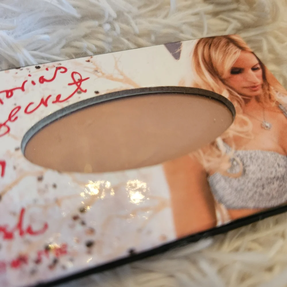 RARE ✨️ Victoria's Secret Limited Edition Blush